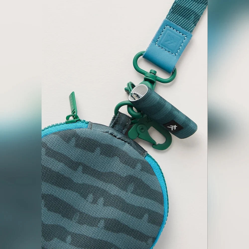 FP Movement X Thread Sidekick Wallet/Evergreen Pines